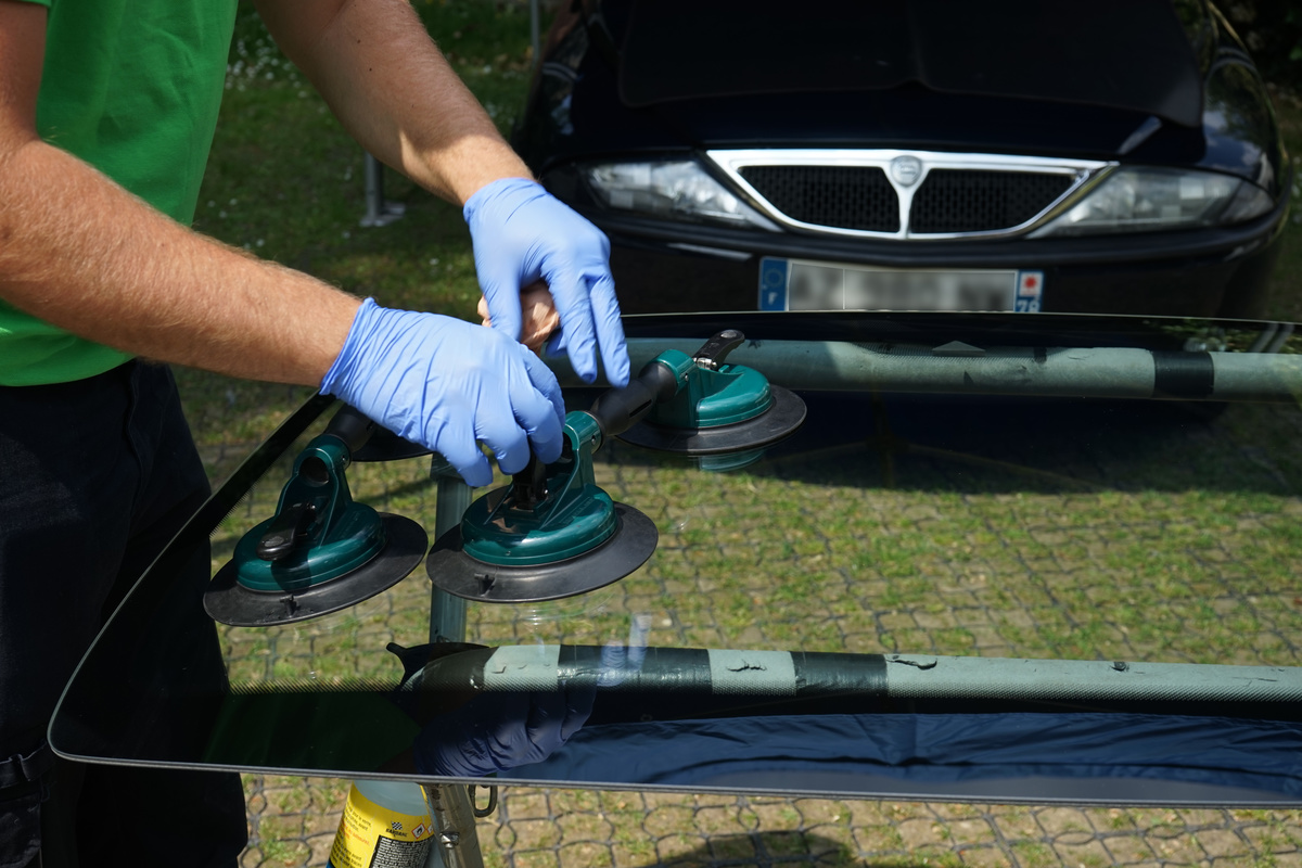 MOBIGLASS, remplacement, réparation, pare-brise, gironde, aquitaine, limousin, nord, aisne